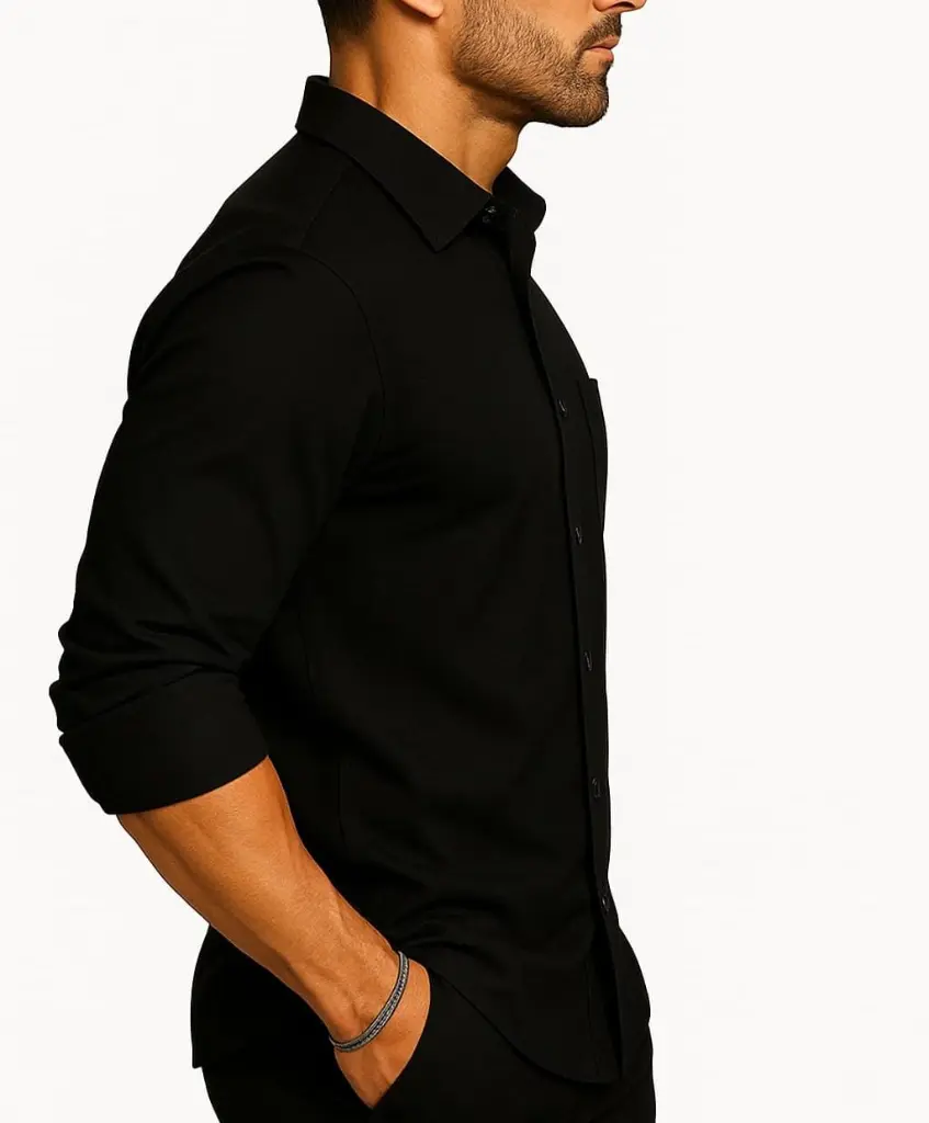 Black shirt right .webp